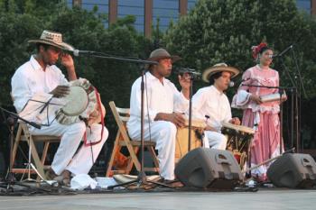 El Ayuntamiento ya ha presentado la programación cultural para el verano